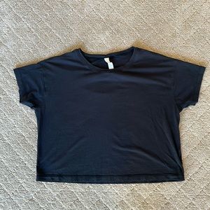 Black Lululemon Crop Top